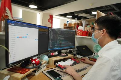 江南造船工業(yè)App團(tuán)隊(duì) 將工廠“壓縮”進(jìn)手機(jī)小程序，實(shí)現(xiàn)生產(chǎn)管理“一網(wǎng)通辦”